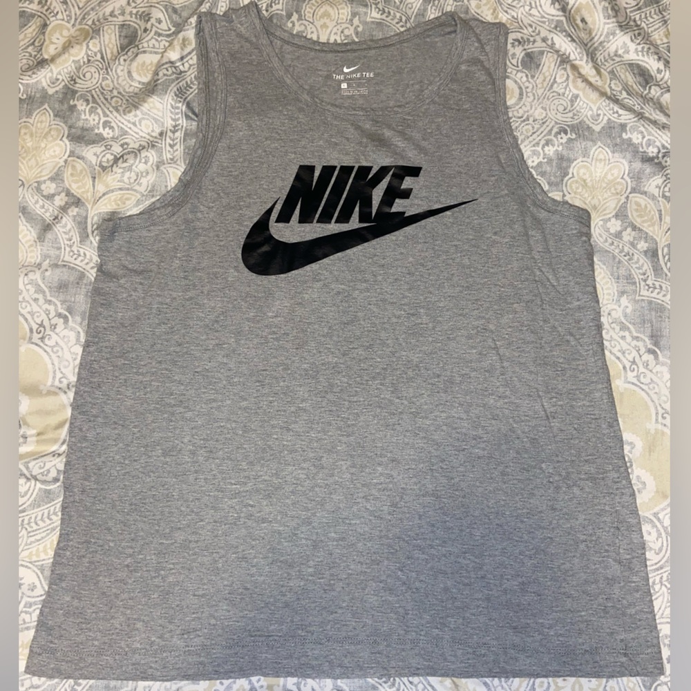 Sleeveless shirt NIKE, Size L